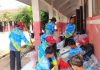 Peduli Lingkungan SDN Drunten Kulon 3 Gabus Wetan Salurkan Botol Plastik Ke Pengepul